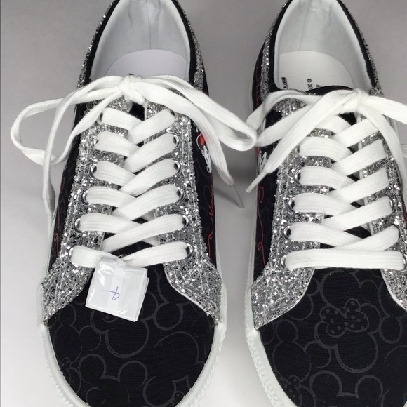 Bradford Exchange Disney Mickey Mouse And Minnie Mouse Shoes With Glitter Trim. - Picture 3 of 11